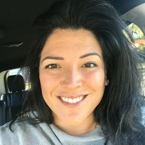 Meet your Posher, Claudia